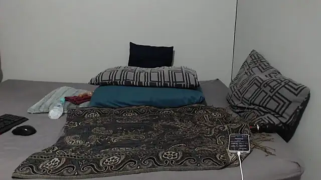 ANGELINE600 online show from 10.28.25