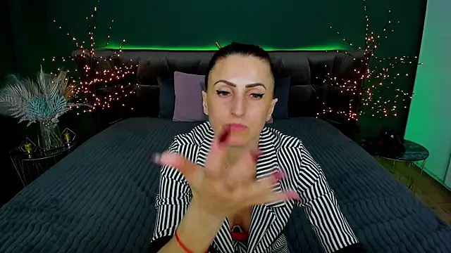 Rebecca Diamond online show from 03.16.25