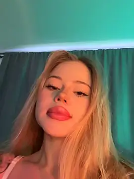 curchez  online show from 02.11.25