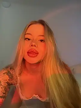 curchez  online show from 02.27.25