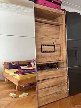 Pia July  online show from 09.19.25