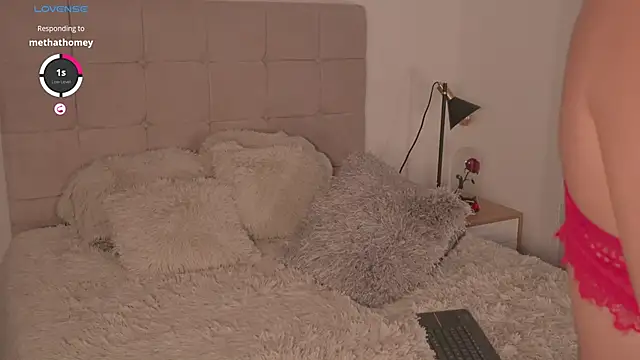 AbellaCroft online show from 01.17.25