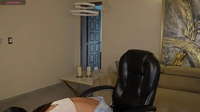Snapshot of AbellaCroft chatting on 04.24.26 AbellaCroft online show from 04.24.26