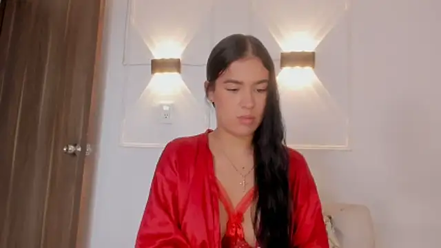 Snapshot of Hanna_Risso chatting on 04.18.26 Hanna Risso online show from 04.18.26