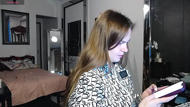 CindyJonson online show from 12.17.25