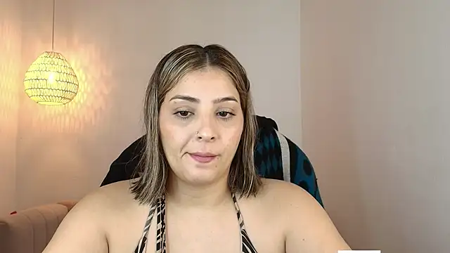 Snapshot of YummyAnna_ chatting on 06.09.26 YummyAnna online show from 06.09.26