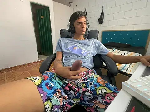 Max TheHorseDick online show from 03.10.25