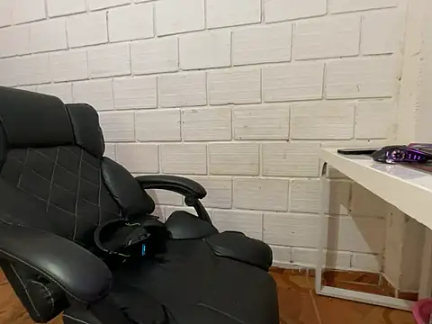 Max TheHorseDick online show from 03.09.26