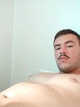 Snapshot of urielpereira chatting on 11.04.25 urielpereira online show from 11.04.25