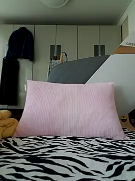 Ssk10N online show from 02.18.25