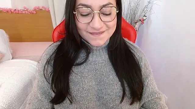 lucy luu  online show from 01.01.25