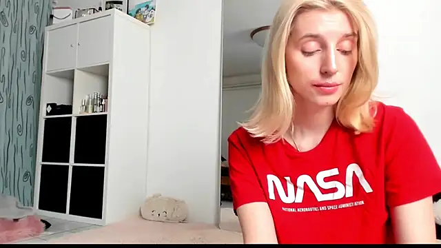 KenzieDawton online show from 03.06.25