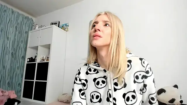 KenzieDawton online show from 10.24.25