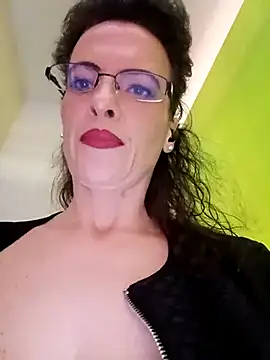 Snapshot of RebeccaNoble chatting on 04.25.26 RebeccaNoble online show from 04.25.26