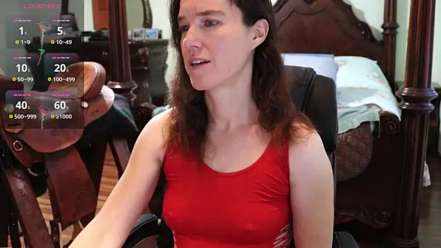 Snapshot of thornburyrose chatting on 12.23.24 thornburyrose online show from 12.23.24