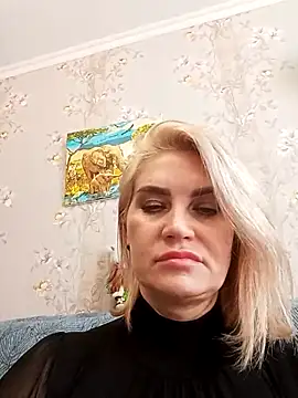 JennyOMay online show from 02.14.25