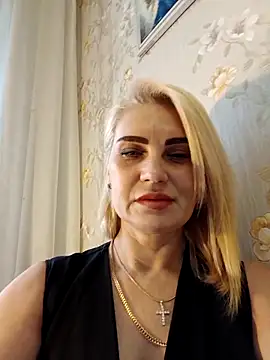 JennyOMay online show from 11.27.25