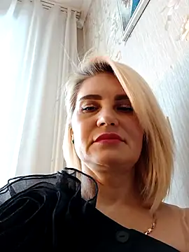 Snapshot of JennyOMay chatting on 02.25.26 JennyOMay online show from 02.25.26