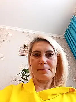 Snapshot of JennyOMay chatting on 02.26.26 JennyOMay online show from 02.26.26