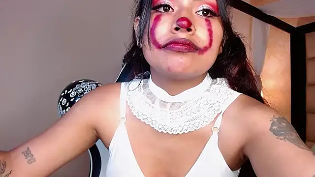 ChantalPetit online show from 10.30.25