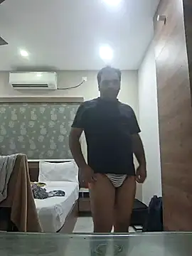 Snapshot of kaustubh45 chatting on 01.02.25 kaustubh45 online show from 01.02.25