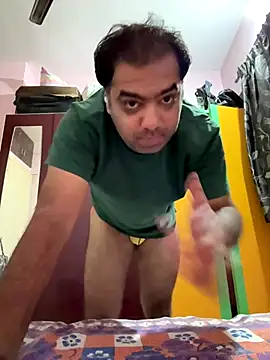 Snapshot of kaustubh45 chatting on 09.08.25 kaustubh45 online show from 09.08.25
