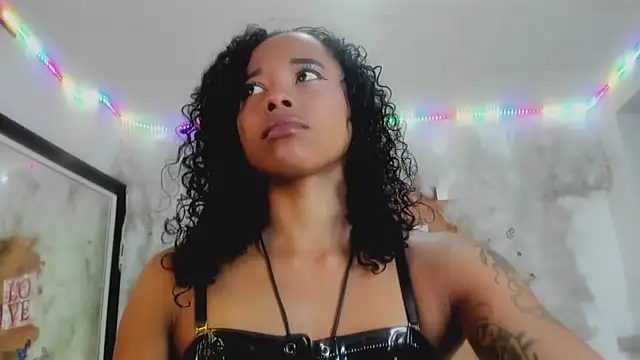 kelly thomson online show from 02.16.25