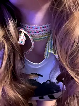 Weeissy online show from 09.11.25