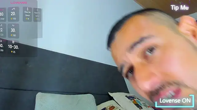 jhonyalzate2 online show from 09.15.25