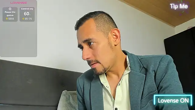 Snapshot of jhonyalzate2 chatting on 05.03.26 jhonyalzate2 online show from 05.03.26