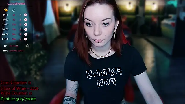 Snapshot of MaxPhoenixx chatting on 06.12.26 MaxPhoenixx online show from 06.12.26