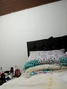 Vicky Rosse online show from 10.09.25