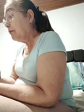 Vicky Rosse online show from 11.14.25