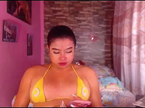 katrinawillff online show from 02.26.25