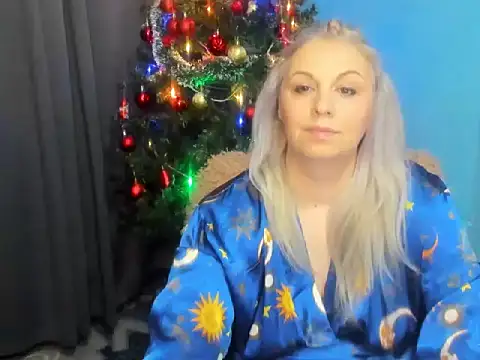 Snapshot of BroklynRydes chatting on 12.16.25 BroklynRydes online show from 12.16.25