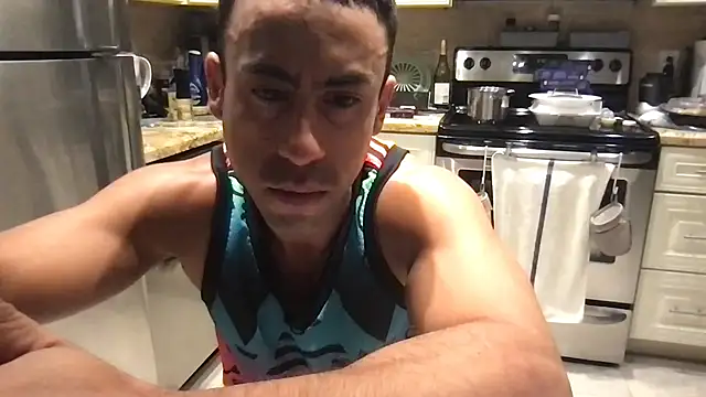 Snapshot of BigGuyMuscle chatting on 03.16.25 BigGuyMuscle online show from 03.16.25