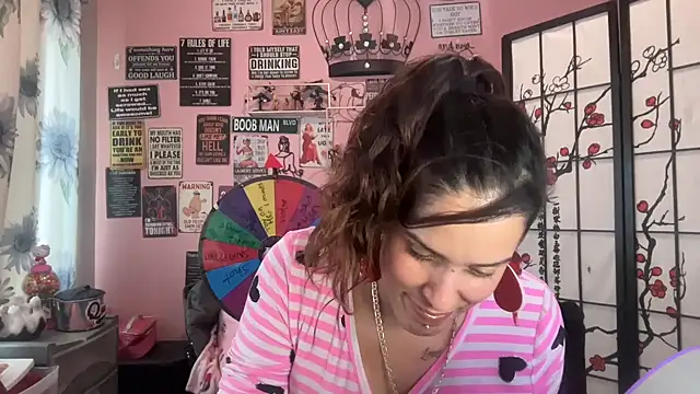 latinacubana online show from 02.15.25