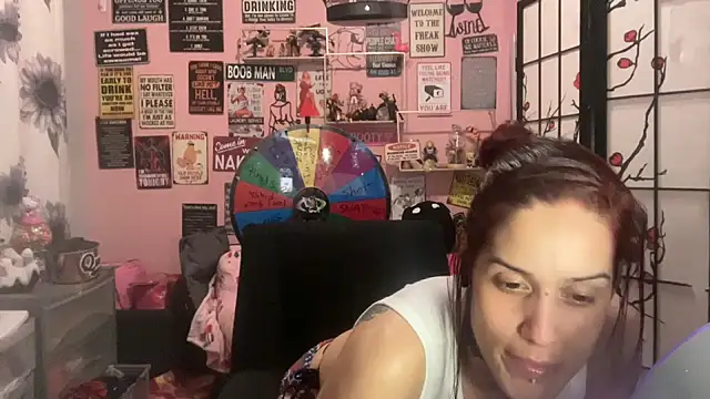 latinacubana online show from 02.22.25