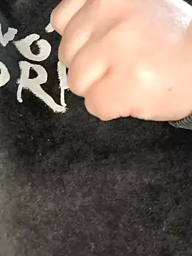 Zuli Kiska online show from 02.27.25