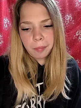 Zuli Kiska online show from 10.27.25