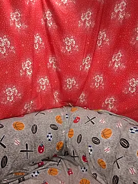 Zuli Kiska online show from 11.24.25