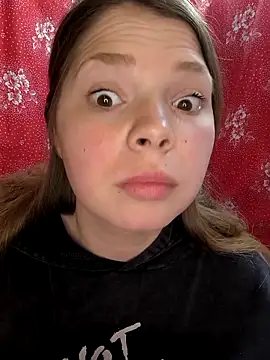 Zuli Kiska online show from 04.14.26