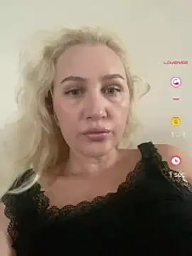 YourBlondee online show from 07.06.26