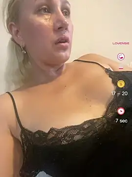 YourBlondee online show from 07.18.26
