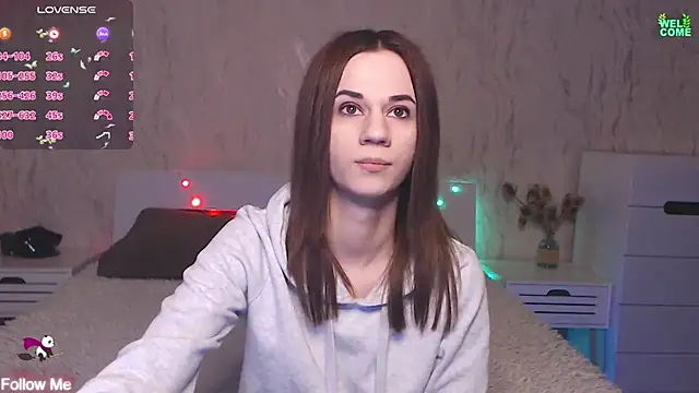 ItsAlisia online show from 03.17.25