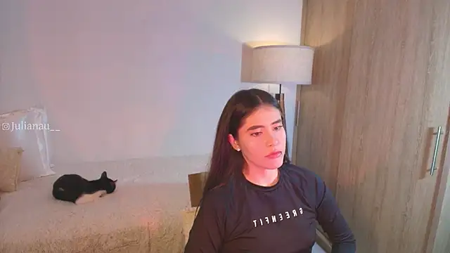 iriswest  online show from 11.02.25