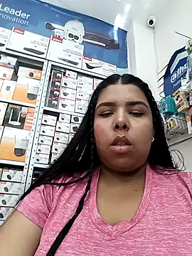 Snapshot of SaLomeJonees chatting on 10.17.25 SaLomeJonees online show from 10.17.25
