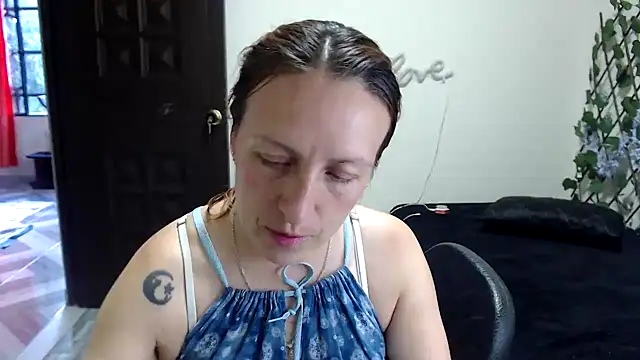 Snapshot of kittykalor09 chatting on 06.21.26 kittykalor09 online show from 06.21.26