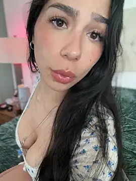 LoveLillyy online show from 02.11.26