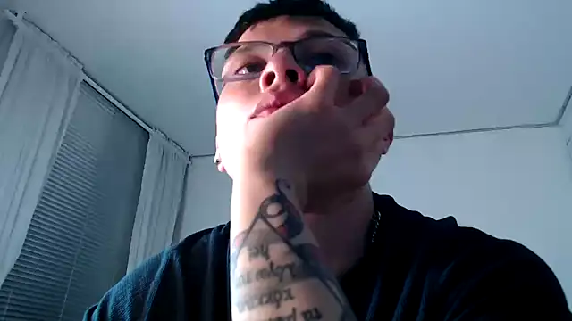 MathewCollin online show from 02.19.25